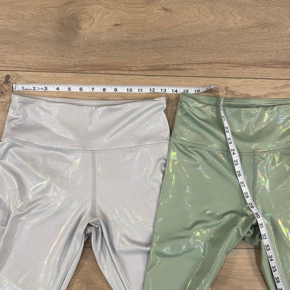 Forever 21 Women’s Iridescent leggings tight- set of 2 Green Silver - Picture 6 of 13